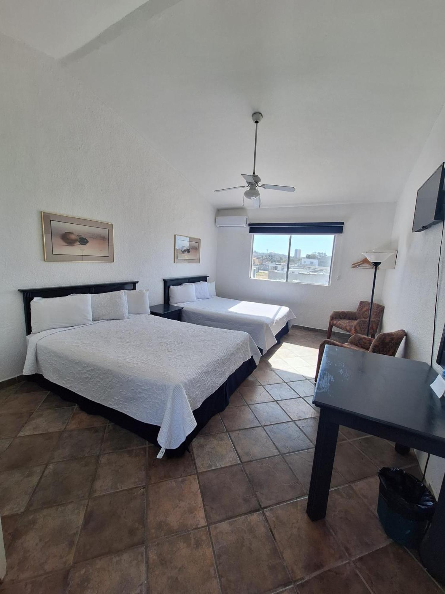Playa Inn Rocky Point Esterno foto